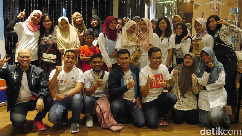 Buka puasa bersama Komunitas dTraveler Bandung (Kurnia/detikTravel) Buka puasa bersama Komunitas dTraveler Bandung (Kurnia/detikTravel)