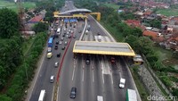 Hingga H-5 Idul Fitri, pengelola Tol Purbaleunyi masih membuka delapan gerbang keluar tol lantaran kondisi arus mudik di Tol Cileunyi masih terbilang normal. 