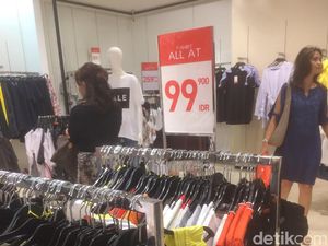 Zara Diskon Hingga 50%, T-shirt Mulai dari Rp 99 Ribu