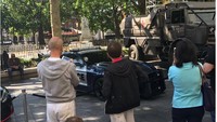 Mobil dan motor keren di premier Transpormers The Last Knight pun bikin penasaran.