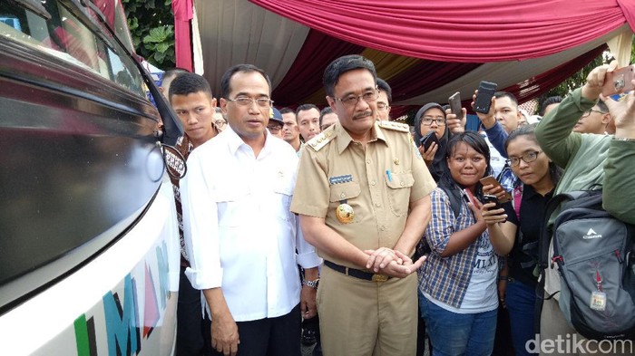 Menhub Cek Arus Mudik di Terminal Kampung Rambutan