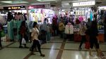 Dipilih,... Dipilih,... Rp 65 Ribu Bisa Beli Baju Lebaran