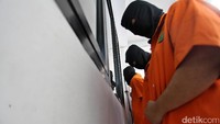 Para tersangka dihadirkan dalam rilis di Mapolda Metro Jaya, Selasa (20/6/2017).