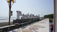 Foto: Pantai Alam Indah amat populer di kawasan orang-orang berlogat ngapak itu (Masaul/detikTravel)