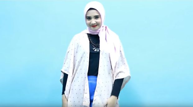 Tutorial Hijab Super Simpel Zaskia  Sungkar  Cocok untuk Mudik