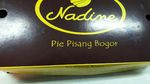 Uniknya Pie Bentuk Pisang dengan Topping Cokelat Leleh hingga Isian Daging!