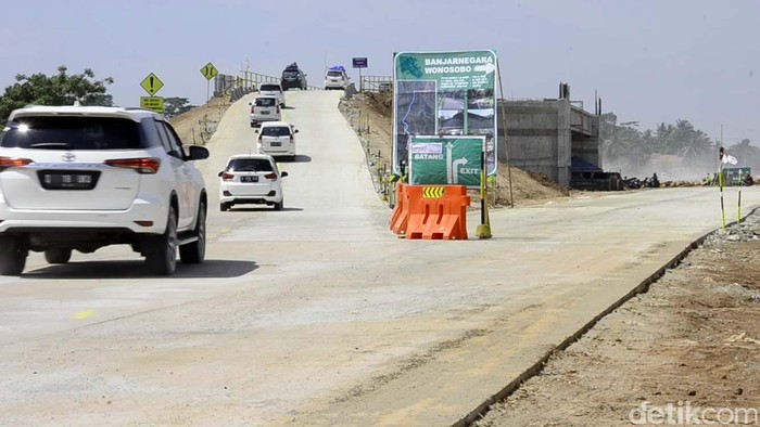 Ada Perbaikan, Jalur Tol Fungsional Brebes-Batang Ditutup