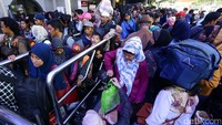 Stasiun Senen sendiri akan memberangkatkan 461.294 penumpang.