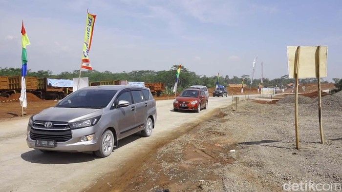 Jalur Tol Fungsional Berdebu, Kakorlantas: Sudah Disemprot Air