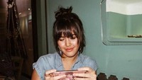 Potongan rambutnya juga semakin mirip Raisa.  Foto: Instagram @ebeccatamara