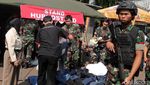 Ketika Prajurit TNI Berburu Sembako Murah