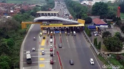 H-5 Lebaran, Gerbang Tol Cileunyi Ramai Lancar