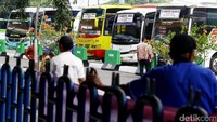 H-4 Idul Fitri, suasana di Terminal Kampung Rambutan, Jakarta, Rabu (21/6/2017) terlihat masih lengang.