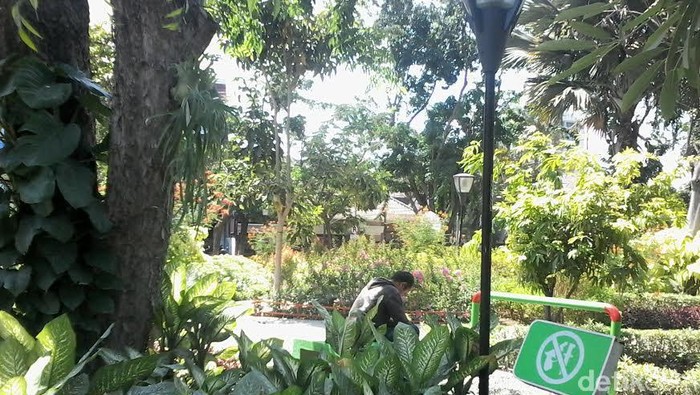 Taman Bungkul jadi Jujugan Favorit Warga