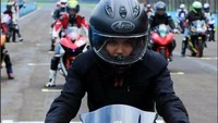 Kia Poetri dulunya sempat membintangi FTV dan film. Tapi semenjak menikah dan berhijab ia menepi dari dunia hiburan. Foto: Dok. Instagram/kiapoetrii