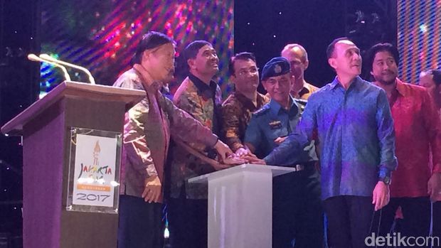 Djarot Buka Perayaan HUT DKI ke-490 di PRJ Kemayoran