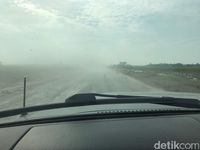 Ngeri! Tol Darurat Brebes-Batang Bergelombang, Berdebu dan Gelap