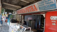 Toko yang terpercaya membuat dua jenis tahu itu bernama Nata Jaya (Masaul/detikTravel)
