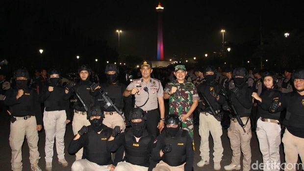 Patroli gabungan di wilayah Jakarta Pusat.
