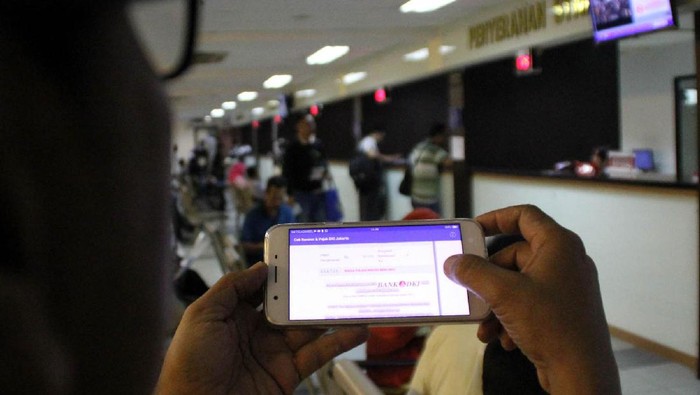 Samsat Polda Metro Jaya bersama Bank DKI meluncurkan Informasi Data Kendaraan Bermotor. Kini mengecek pajak juga bisa dilakukan secara online lho. Asyik...