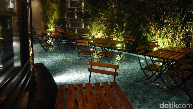Kolam rendah yang instagenic