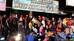 Warga Antre Tiket Mudik Sejak Subuh