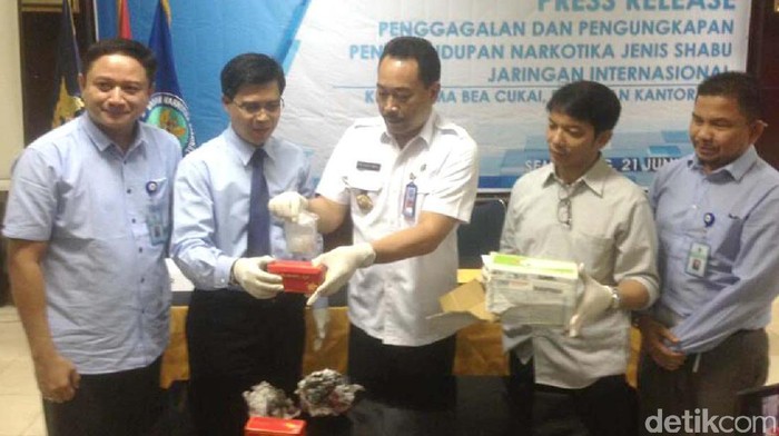 Petani Dibekuk Karena Terima Paket Sabu dari Istri di Taiwan