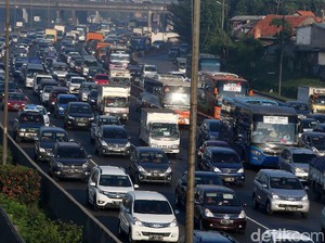 Ada Rp 1,6 Triliun Kendaraan Bermotor Belum Bayar Pajak