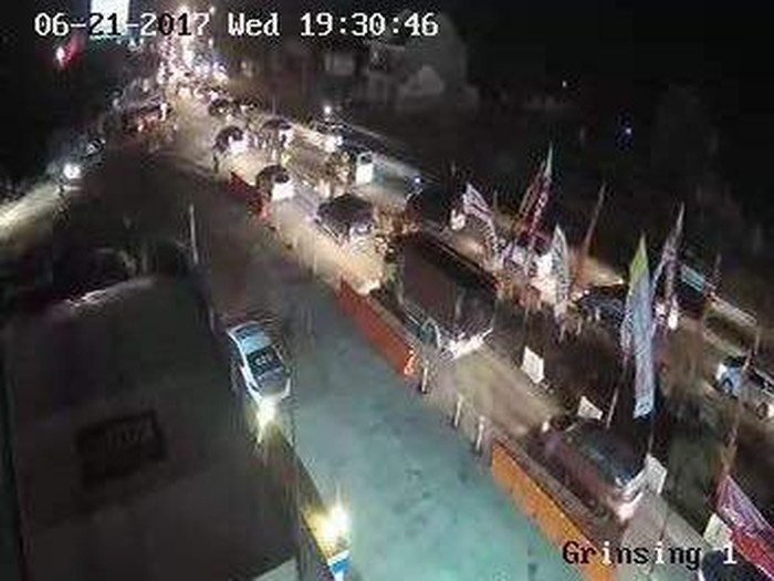 Arus Lalu Lintas di Exit Tol Gringsing Arah Semarang Padat