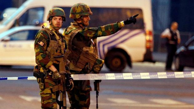 Tentara Belgia juga dikerahkan untuk menjaga lokasi usai ledakan terjadi