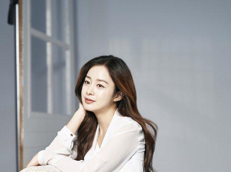 Usai Lahiran, Kim Tae Hee Rehat dari Dunia Hiburan Usai Lahiran, Kim Tae Hee Rehat dari Dunia Hiburan