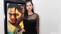 Ia tampak cantik dan seksi dengan dress hitam ketat. Pool/Ismail/detikFoto.