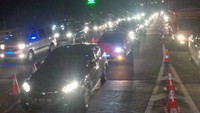 Berdasarkan perhitungan simulasi trafik, bila dibandingkan dengan periode yang sama pada tahun sebelumnya, arus wisata Lebaran kali ini juga mengalami peningkatan di Tol Tangerang-Merak pada hari pertama dan kedua Lebaran. Muhammad Iqbal/detikcom