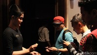 Para peserta datang dari berbagai tempat dari sudut Jakarta demi meramaikan acara nonton bareng. (Zico/detikhot)
