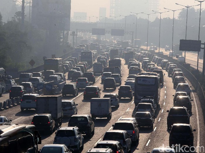 Stres Akibat Macet Saat Pulang Kampung? Ini Saran dari Dokter Jiwa