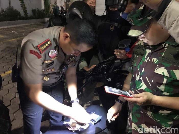 Polisi Tangkap 22 Orang dalam Operasi Gabungan di Jakpus
