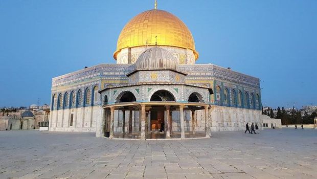 Kubah Shakhrah berbentuk segi delapan, kompleks Al Aqsa hingga kini menjadi rebutan 3 agama di dunia, Yahudi, Nasrani, dan Islam