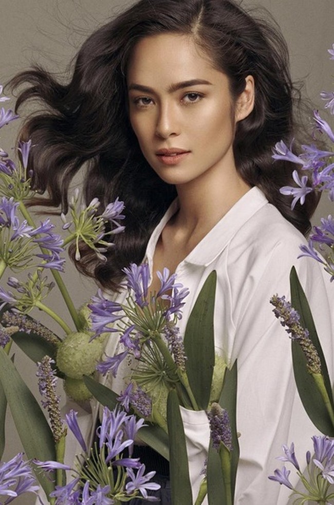 Hampir sama dengan Alex, Mariana Renata juga memiliki darah campuran Jawa dan Italia dalam dirinya. Namun tak hanya itu saja, pemeran film Janji Joni itu juga ternyata memiliki darah Tionghoa dan Prancis. Darah Italia didapatkan Mariana dari sang ayah. Foto: Dok. Instagram/marianadantecnyc