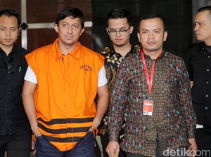 Didakwa Terima Suap Rp 14,39 Miliar, Fahd Mengaku Bersalah