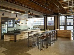 Ironis! Kantor Semewah Ini Dicuekin Karyawan