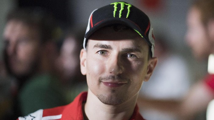 Lorenzo Bahas 15 Tahun Kiprahnya di Kejuaraan Dunia