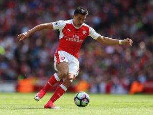 Sanchez Sudah Bisa Main Lawan Liverpool
