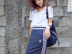 Masih Cantik Seperti ABG, Tebak Usia Wanita Ini?