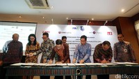Melalui kerjasama ini, CIMB Niaga dapat memanfaatkan Nomor Induk Kependudukan (NIK), Data Kependudukan, serta data Kartu Tanda Penduduk (KTP) Elektronik yang tercatat di Dukcapil untuk berbagai kebutuhan.