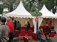 Pulang Pulang Ganteng, Cukur Rp 1 ala Telkomsel