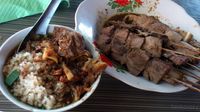 Soto grombyang yang enak dari Pemalang.