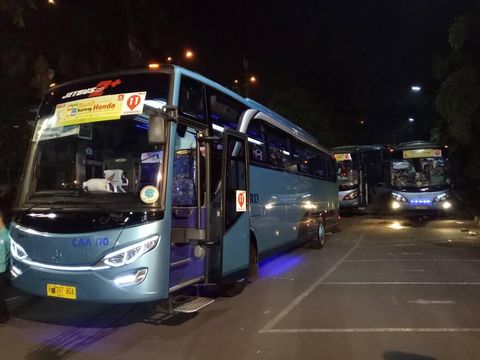 Honda Berangkatkan 2.315 Pemudik Pakai Bus