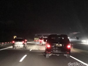 Tol Cipali Mulai Didominasi Pelat B, Situasi Masih Lancar