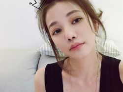 Masih Cantik Seperti ABG, Tebak Usia Wanita Ini?