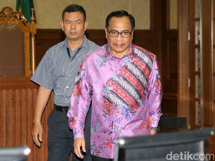 Eks Dirjen Dukcapil Disebut Pernah Bertamu ke Rumah Novanto